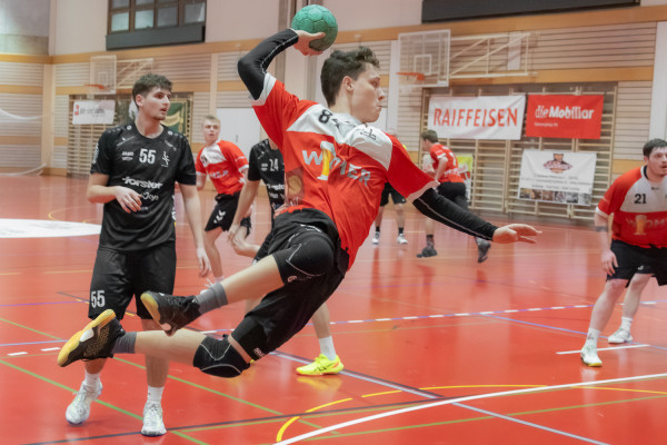DY4A1215 Verbessert RR